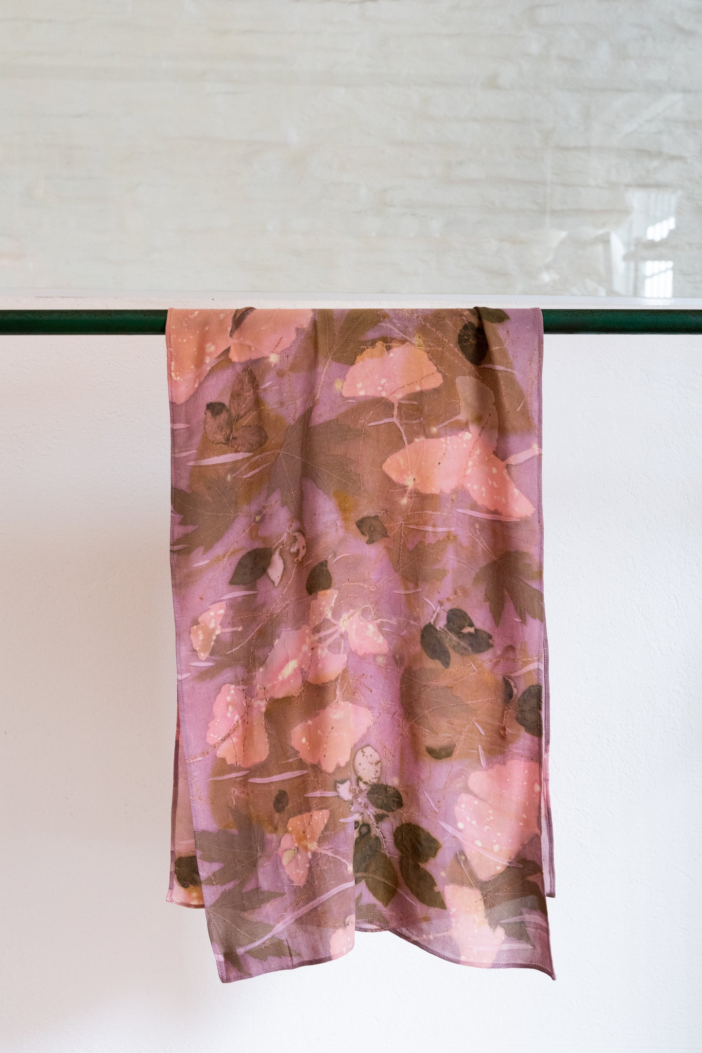 Pañuelo SERENA rosa I 100% seda *25% OFF*